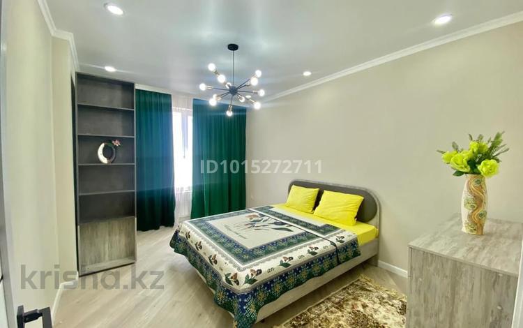 2-комнатная квартира · 60 м² · 9/15 этаж, Райымбека 210 за 380 000 ₸ в Алматы, Алмалинский р-н — фото 2