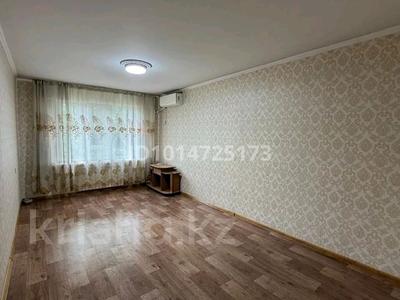 2-комнатная квартира · 55 м² · 4/5 этаж, Водник 2 — На против Базара за 200 000 ₸ в Боралдае (Бурундай), мкр Водник-2