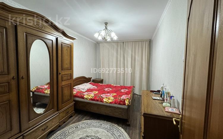 4-комнатная квартира, 84 м², 7/10 этаж, Уалиханова 100 — Цум за 42 млн 〒 в Семее — фото 2