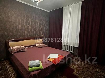 3-бөлмелі пәтер, 60 м², 5/5 қабат тәулігіне, Койгельды — Кафе березка, бағасы: 10 000 〒 в Таразе