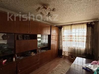 2-комнатная квартира · 41 м² · 4/5 этаж, Майкудук, 13й микрорайон — 12й микрорайон за 8.4 млн 〒 в Караганде, Алихана Бокейханова р-н