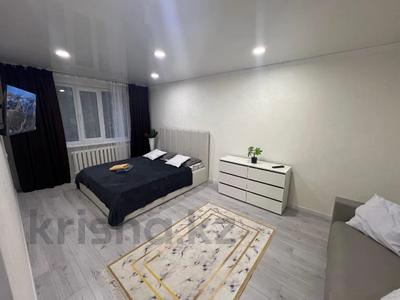 1-бөлмелі пәтер · 40 м² · 1/5 қабат, Жаңа қала ш/а., Дюсембекова 57, бағасы: 14 000 ₸ в Караганде, Казыбек би р-н