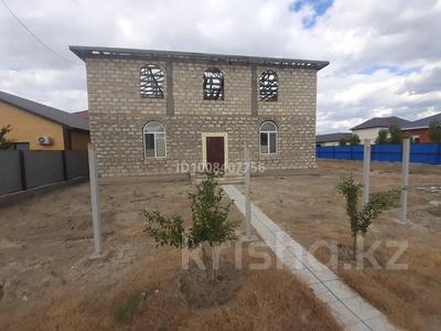 Отдельный дом · 5 комнат · 340 м² · 8 сот., мкр Нурсая-3, Жардем Кейкин 63 за 30 млн 〒 в Атырау