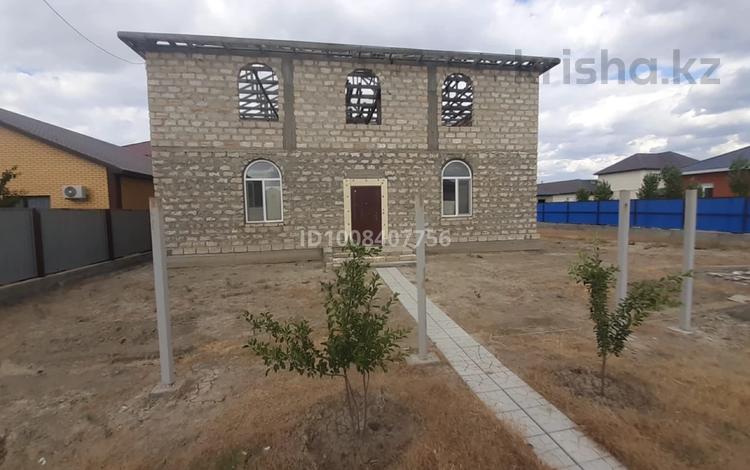Отдельный дом · 5 комнат · 340 м² · 8 сот., мкр Нурсая-3, Жардем Кейкин 63 за 35 млн ₸ в Атырау — фото 8