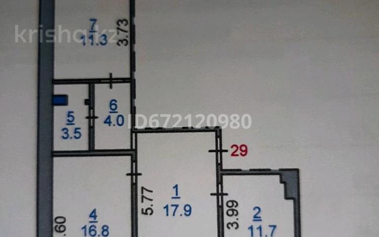 3-комнатная квартира, 70 м², 3/5 этаж, 7 мкр 3 за 24.9 млн 〒 в Костанае — фото 2