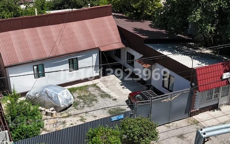 Отдельный дом · 5 комнат · 300 м² · 5.8 сот., Жиембет жырау 12 — Менделеева за 27.7 млн ₸ в Таразе — фото 2