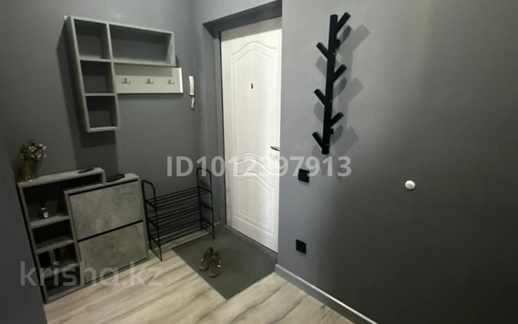 1-комнатная квартира · 37 м² · 5/9 этаж, Аманжол Болекпаев 19 за 220 000 ₸ в Астане, Алматы р-н — фото 2