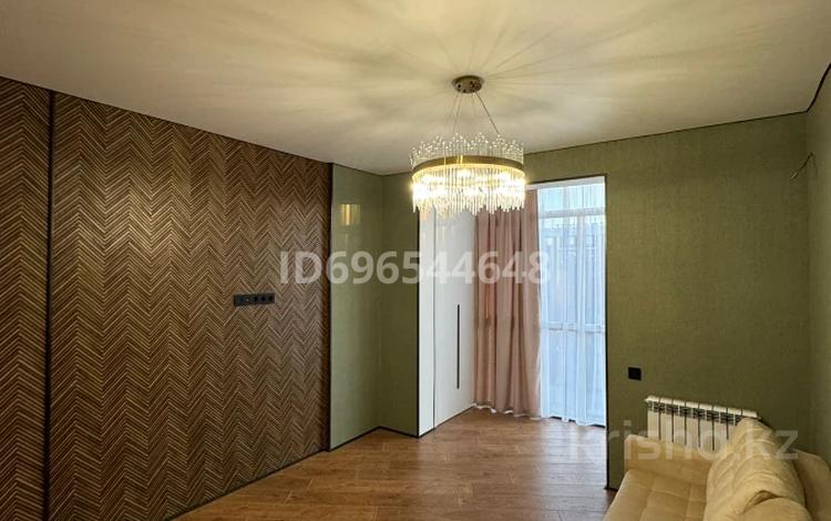 1-комнатная квартира, 50 м², 8/10 этаж помесячно, Самал 82 — Коняхина