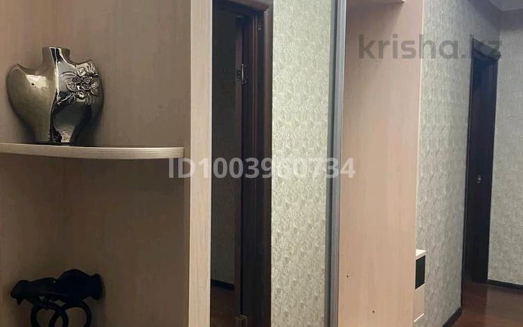 3-комнатная квартира · 67.3 м² · 9/10 этаж, Майры 23 за 250 000 ₸ в Павлодаре — фото 2