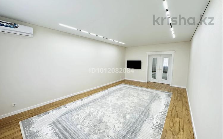 3-бөлмелі пәтер · 114 м² · 5/5 қабат, Мкр. Алтын орда 19Лк1, бағасы: 41 млн ₸ в Актобе — фото 2