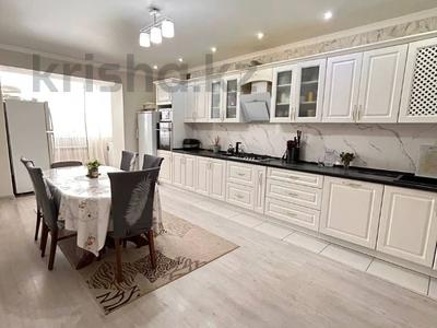 4-комнатная квартира · 160 м² · 2/5 этаж, мкр. Алтын орда за 60 млн ₸ в Актобе