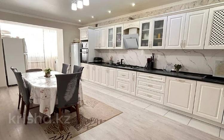 4-комнатная квартира · 160 м² · 2/5 этаж, мкр. Алтын орда за 60 млн ₸ в Актобе — фото 13