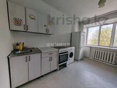 1-комнатная квартира · 36 м² · 2/5 этаж, Жамакаева 219 за 10 млн ₸ в Семее