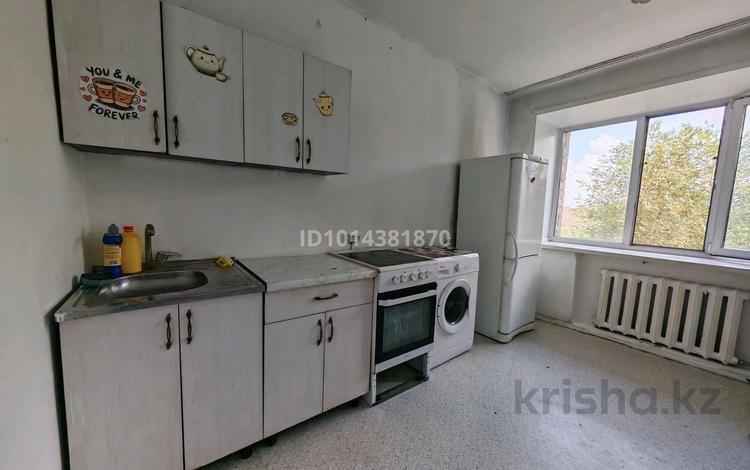 1-комнатная квартира · 36 м² · 2/5 этаж, Жамакаева 219 за 10 млн ₸ в Семее — фото 2