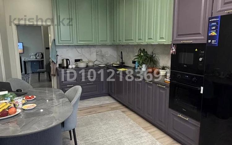 3-бөлмелі пәтер · 83 м² · 5/13 қабат, Райымбека 348/1, бағасы: 72 млн ₸ в Алматы, Ауэзовский р-н — фото 2