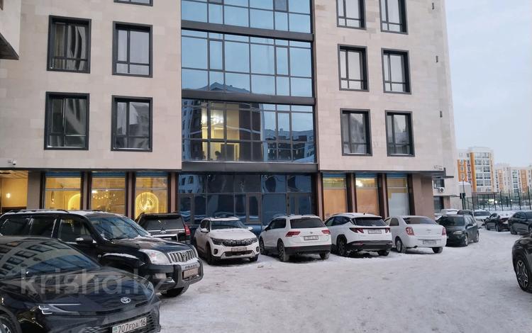 Еркін, кеңселер, дүкендер мен бутиктер, қоғамдық тамақтану орны, сұлулық салондары, медорталықтар мен дәріханалар, білім орталықтары, ойын-сауық, студиялар · 100 м², бағасы: 550 000 ₸ в Астане, Есильский р-н — фото 7
