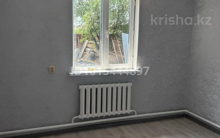 Отдельный дом · 4 комнаты · 180 м² · 1300 сот., мкр Айгерим-2, Айгерім-2 ш/а. байтерек 71 за 200 000 ₸ в Алматы, Алатауский р-н — фото 2