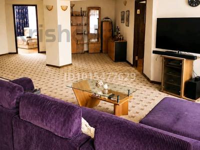 2-комнатная квартира · 120 м² · 2/7 этаж, Абылай Хана за 700 000 ₸ в Алматы, Алмалинский р-н
