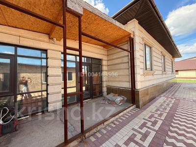 Отдельный дом · 4 комнаты · 300 м² · 10 сот., Республика 39 — Момышулы за 65 млн 〒 в Косшы