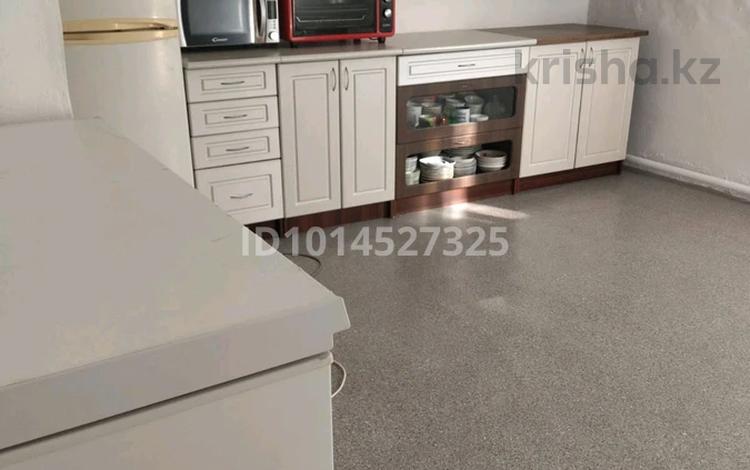 Жеке үй · 4 бөлме · 100 м² · 10 жүзд., Акжар 21 — В центре, бағасы: 9 млн ₸ в  — фото 4