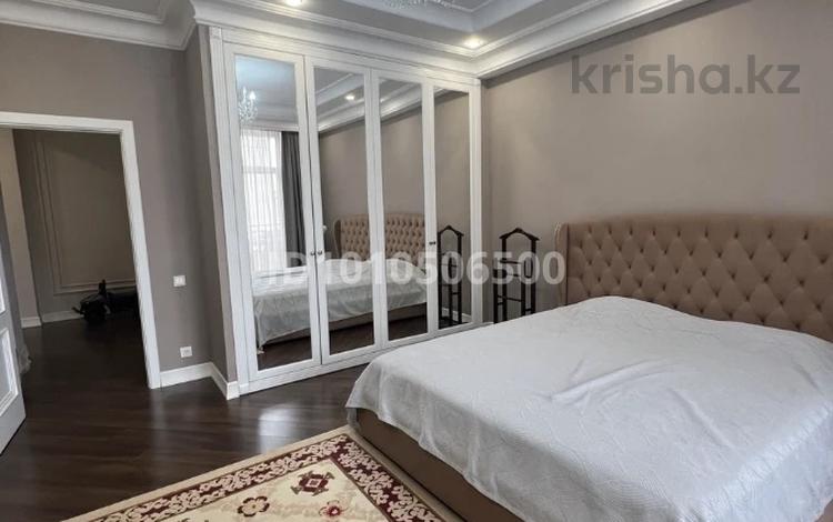 3-комнатная квартира · 120 м² · 7/10 этаж, 17-й мкр 104 за 67 млн ₸ в Актау — фото 2