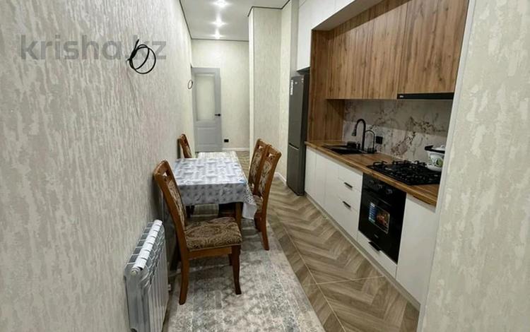 2-бөлмелі пәтер · 75 м² · 2/9 қабат, мкр Шымсити, Байдибек би 10/3, бағасы: 170 000 ₸ в Шымкенте, Абайский р-н — фото 2