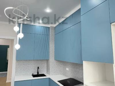 3-комнатная квартира · 100 м² · 1 этаж, Егизбаева 3, 5 — Каныша Сатпаева за 90 млн ₸ в Алматы, Бостандыкский р-н