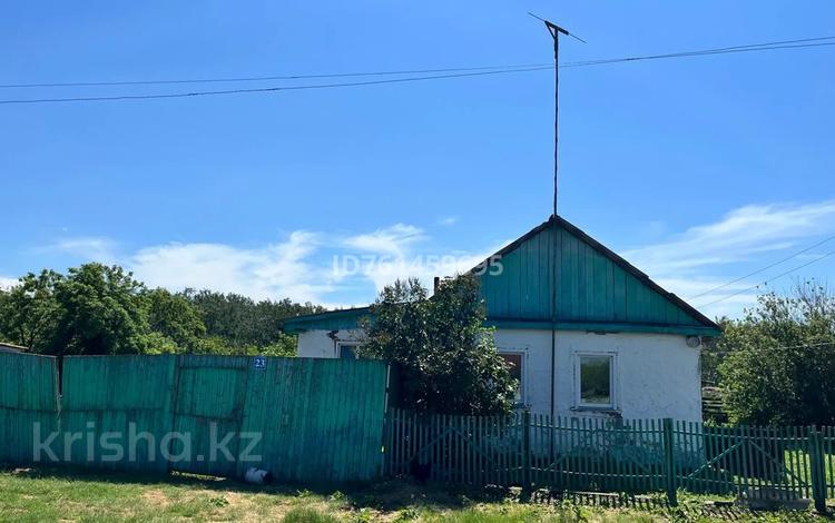 Отдельный дом · 3 комнаты · 60 м² · 10 сот., Школьная за 2.5 млн 〒 в Петерфельде — фото 2