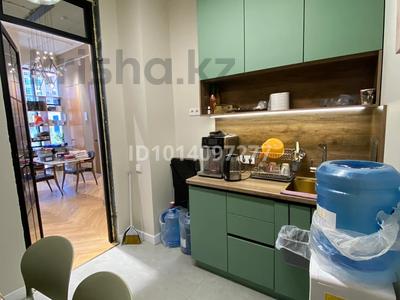 Еркін, кеңселер · 75 м², бағасы: 500 000 ₸ в Актау, 18А мкр