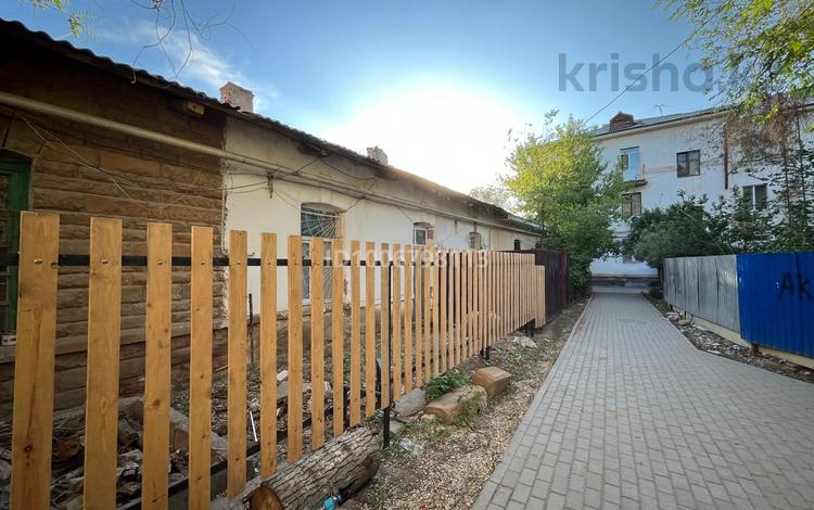 2-комнатная квартира · 50 м², Старый город, 8 марта 16/5 — Рядом с кафе Тандыр за 6.9 млн 〒 в Актобе — фото 2