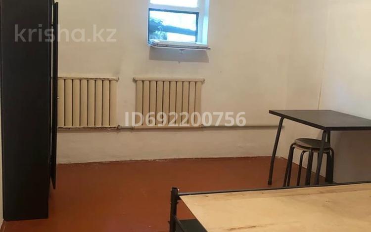 1-комнатная квартира · 15 м² · 1/1 этаж, Тургут Озала (Баумана) 219 — Абая за 78 000 〒 в Алматы, Алмалинский р-н — фото 9