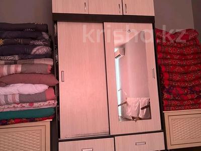 Пәтерлер в Шымкенте: 1-бөлмелі пәтер · 63 м² · 3/9 қабат, мкр Нурсат 2 — 1ком. 3/9 по Аргынбекова. 120тыс +10тыс без быт.тех., но с мебелью де, бағасы: 120 000 〒 1-бөлмелі пәтер · 63 м² · 3/9 қабат, мкр Нурсат 2 — 1ком. 3/9 по Аргынбекова. 120тыс +10тыс без быт.тех., но с мебелью де, бағасы: 120 000 〒 в Шымкенте, Каратауский р-н