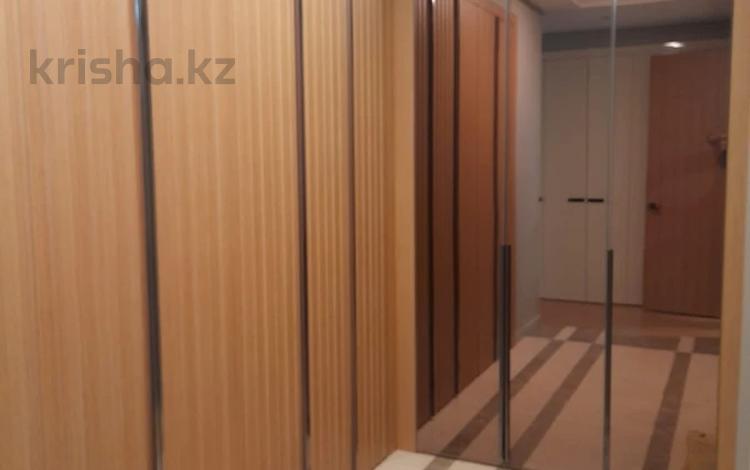 3-комнатная квартира · 136 м² · 4/18 этаж, проспект Рахимжана Кошкарбаева 2 за 600 000 〒 в Астане, Алматы р-н — фото 14