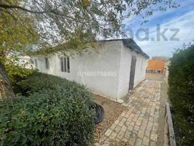 Отдельный дом · 5 комнат · 108 м² · 7 сот., пгт Балыкши, Гали Кожакаева 28 — Возле Ресторана Арна, Напротив Глазной диспансер за 20 млн 〒 в Атырау