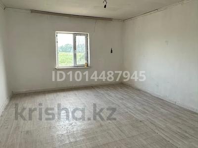 Жеке үй · 3 бөлме · 70 м² · 8 жүзд., Ақ бұлақ 10, бағасы: 6 млн ₸ в Бадаме