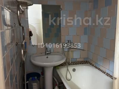 3-бөлмелі пәтер · 55 м² · 1/5 қабат, Тастақ-2 ш/а., Дуйсенова 95, бағасы: 400 000 ₸ в Алматы, Алмалинский р-н