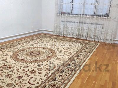 Отдельный дом · 4 комнаты · 180 м² · , мкр Жулдыз, Арон Аюпова 28 за 40 млн ₸ в Атырау