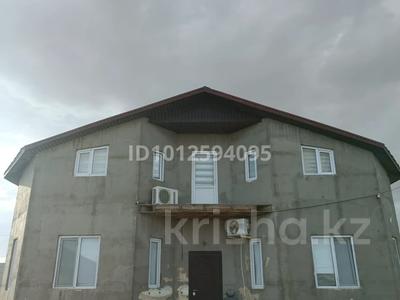 Жеке үй · 9 бөлме · 384 м² · 10 сот., мкр Бирлик-2, Кабиболлы Садиыкова 30, бағасы: 65 млн ₸ в Атырау