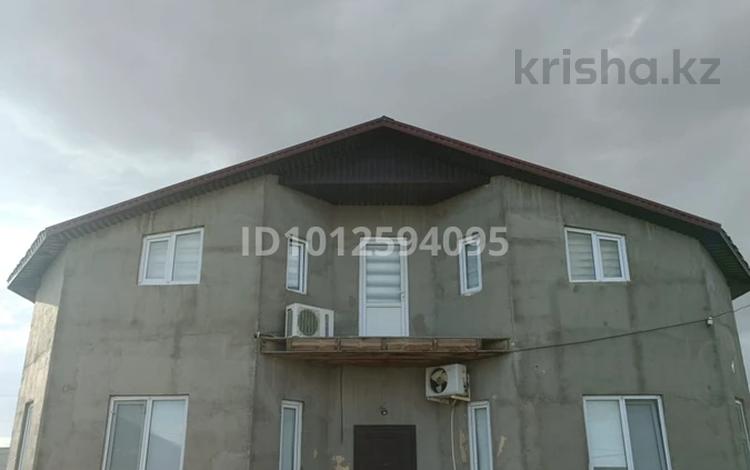 Жеке үй · 9 бөлме · 384 м² · 10 жүзд., Бірлік-2 -ш/а., Кабиболлы Садиыкова 30, бағасы: 65 млн ₸ в Атырау, мкр Бирлик-2 — фото 2