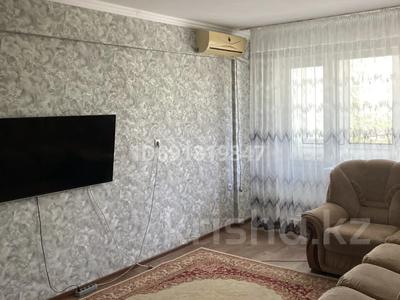 2-бөлмелі пәтер, 58 м², 2/5 қабат тәулігіне, Абая 19 — Драмтеатр, бағасы: 8 000 〒 в Атырау