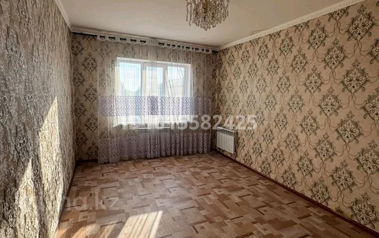 2-комнатная квартира · 74 м² · 5/5 этаж, мкр Аса 29 — Квартира находится за рынком Кайкармет за 130 000 ₸ в Таразе — фото 2