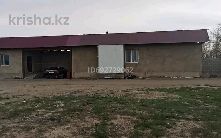 Отдельный дом • 3 комнаты • 60 м² • 10 сот., Улкеншыган Аубакиров 1 за 12 млн 〒 в Жаркенте — фото 2