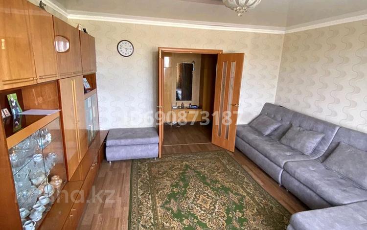 3-комнатная квартира · 66 м² · 7/9 этаж, Майкудук, Майкудук, 15й микрорайон 2/2 за 14 млн ₸ в Караганде, Алихана Бокейханова р-н — фото 7
