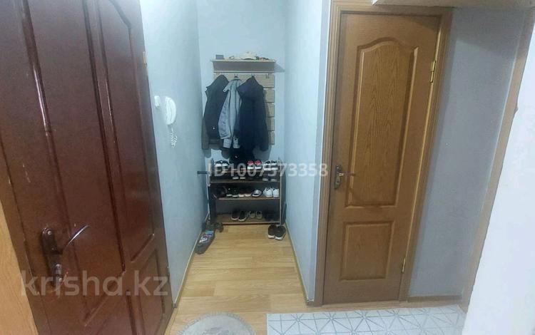 2-бөлмелі пәтер · 54.2 м² · 4/5 қабат, мкр Сайрам 24 — Находится возле тойханы Баккон, кафе Каусар., бағасы: 19 млн ₸ в Шымкенте, Аль-Фарабийский р-н — фото 2