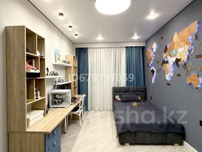 4-комнатная квартира · 165 м² · 17/22 этаж, Нажимеденова 10/1 — Тауелсиздик за 85 млн ₸ в Астане, Алматы р-н
