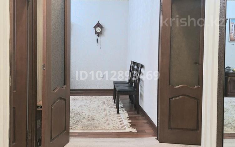 3-бөлмелі пәтер · 73 м² · 2/9 қабат, мкр Аксай-4 70, бағасы: 320 000 ₸ в Алматы, Ауэзовский р-н — фото 2