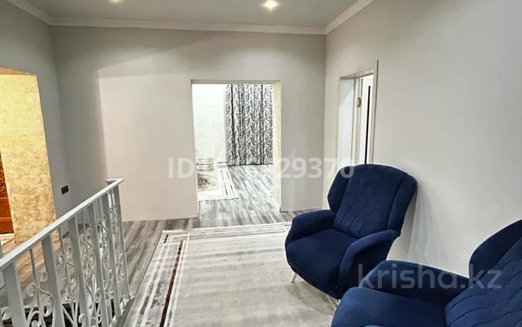 Отдельный дом · 6 комнат · 180 м² · 10 сот., Муканова 33 за 700 000 ₸ в Конаеве — фото 2