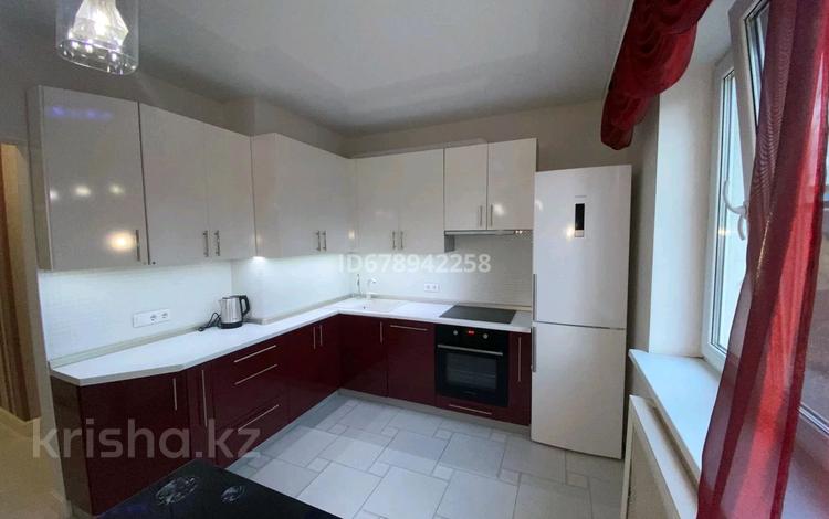 2-бөлмелі пәтер · 65 м² · 8 қабат, Кунаева 14, бағасы: 22 000 ₸ в Астане, Есильский р-н — фото 5