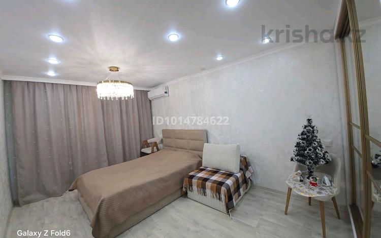 1-комнатная квартира · 36.3 м² · 6/9 этаж, мкр Юго-Восток, Карбышева 5/1 за 18.9 млн ₸ в Караганде, Казыбек би р-н — фото 2