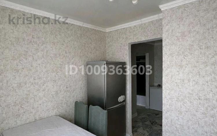 2-комнатная квартира · 56 м² · 9/9 этаж, мкр 12 41 за 16 млн 〒 в Актобе — фото 2